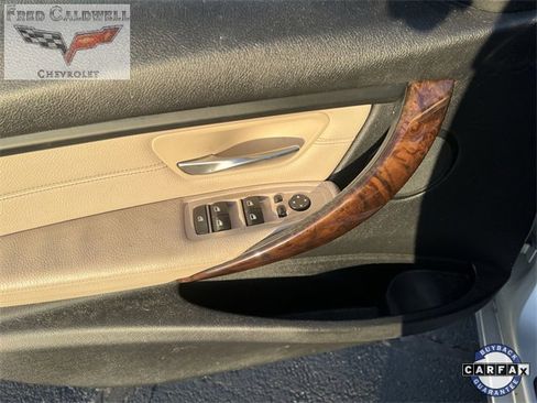 Used 2015 BMW 320i Sedan image 23