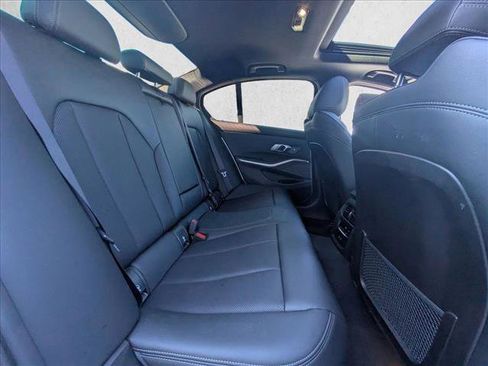 Used 2023 BMW 330i Sedan w/ Premium Package image 19