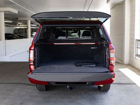 Used 2025 Nissan Frontier SV w/ SV Convenience Package RWD image 21