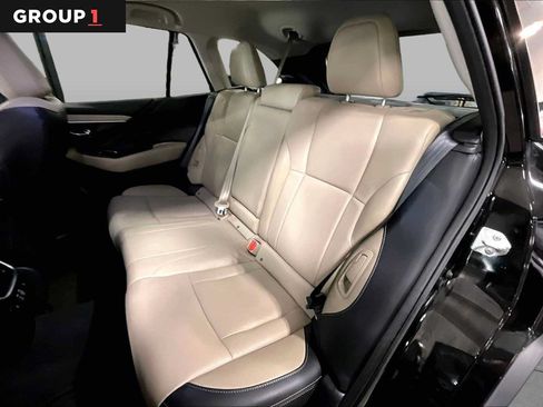 Used 2023 Subaru Outback Limited AWD/4WD image 21