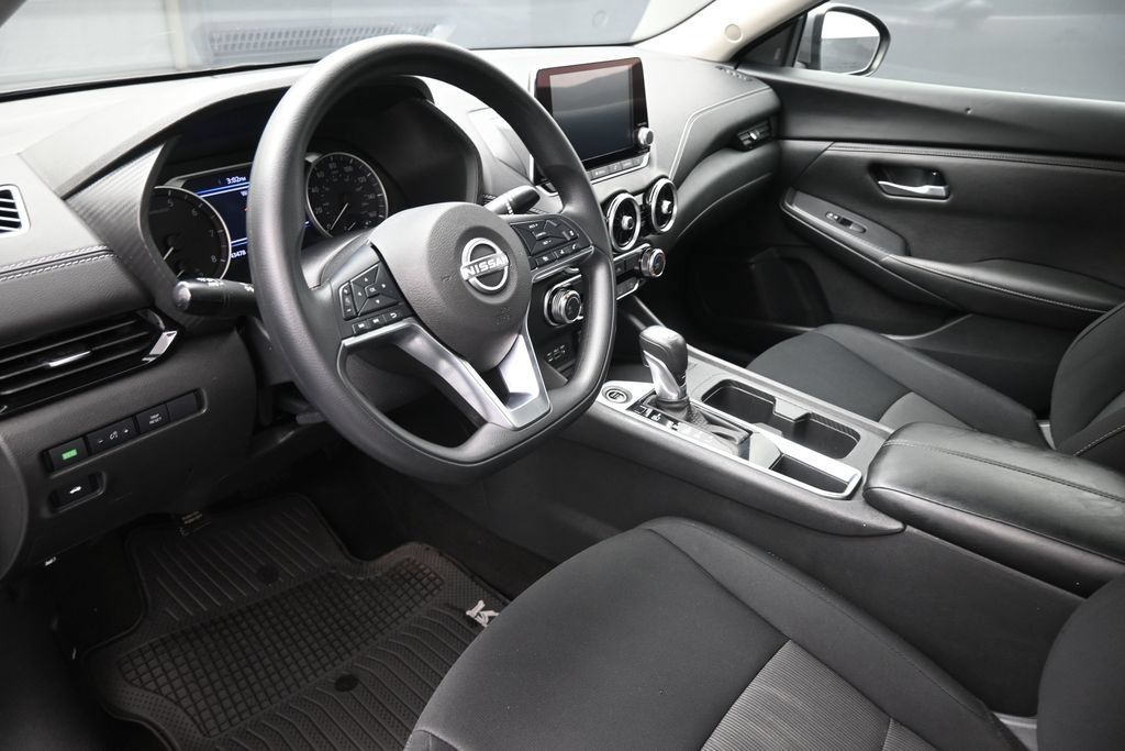 Used 2024 Nissan Sentra SV FWD image 18
