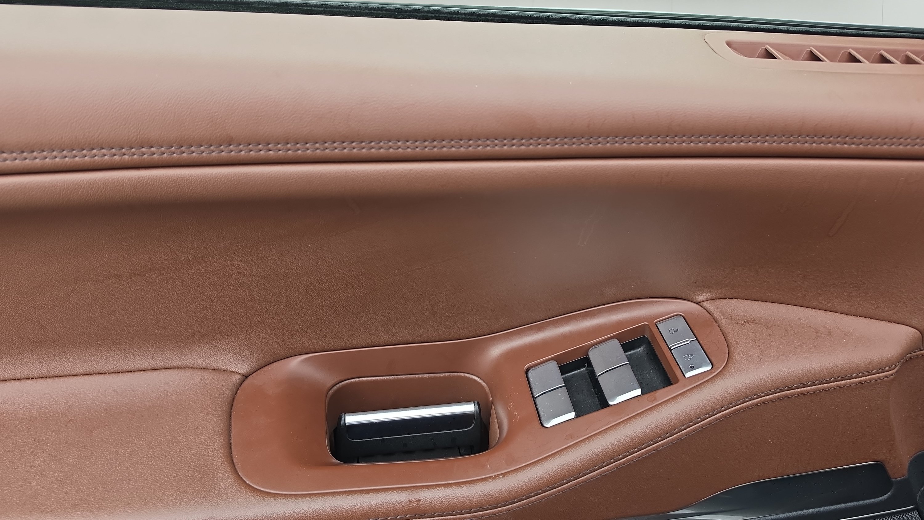 Used 2025 Lincoln Navigator Reserve AWD/4WD image 11