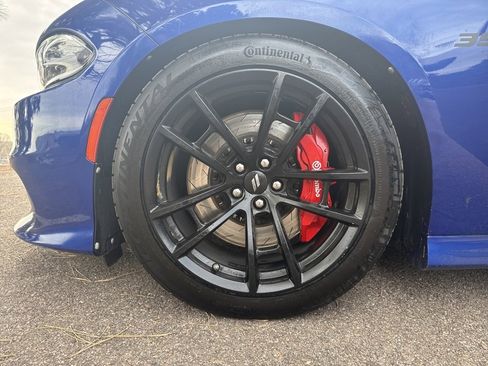 Used 2018 Dodge Charger R/T image 35