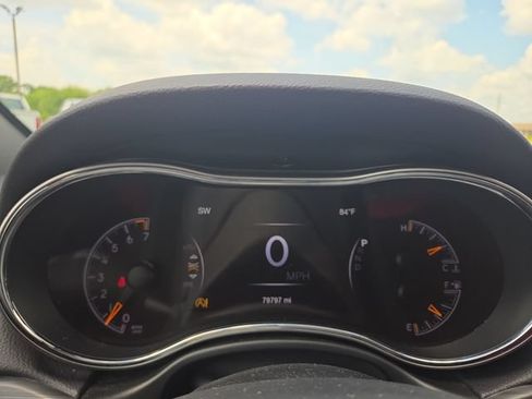 Used 2020 Jeep Grand Cherokee Limited AWD/4WD image 16