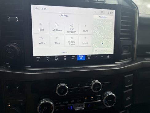 Used 2023 Ford F250 Lariat w/ Sport Appearance Package image 8