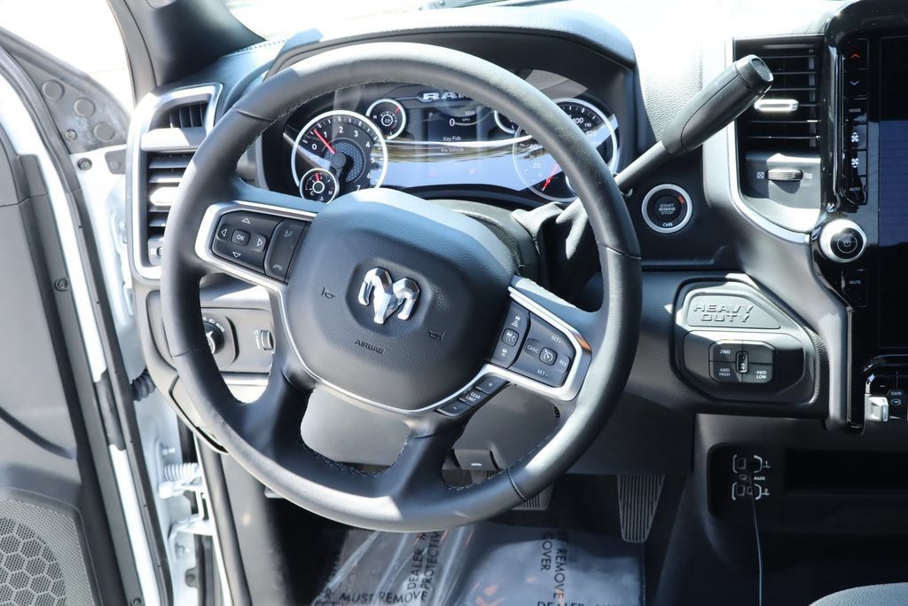 Used 2025 RAM 2500 Big Horn AWD/4WD image 28