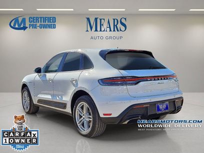 Used 2024 Porsche Macan T w/ Premium Plus Package