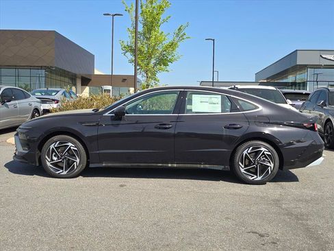 New 2026 Hyundai Sonata SEL FWD image 6