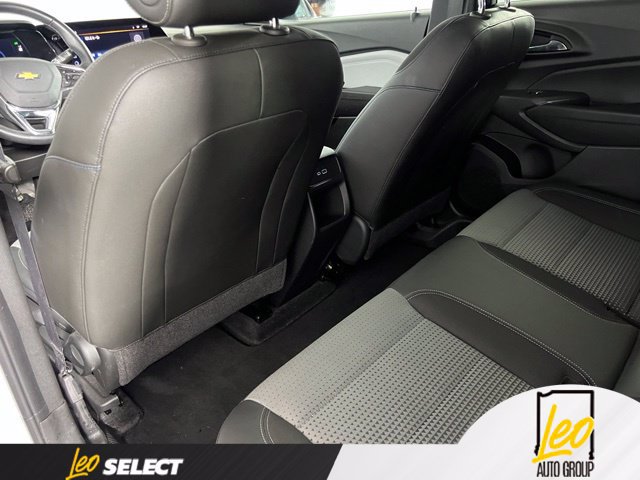 Used 2025 Chevrolet Trax LT w/ Driver Confidence Package FWD image 17