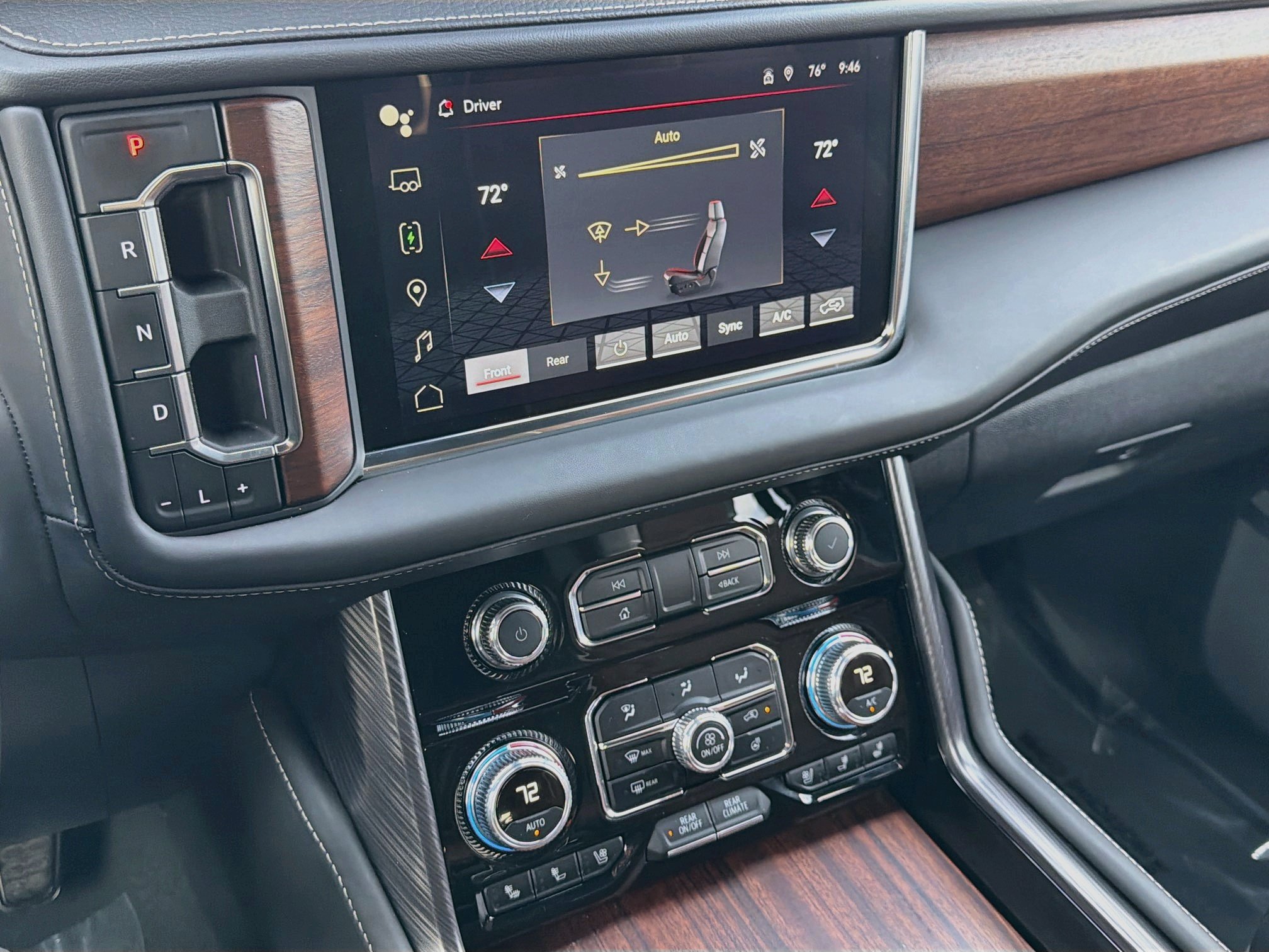 Used 2023 GMC Yukon Denali Ultimate AWD/4WD image 16