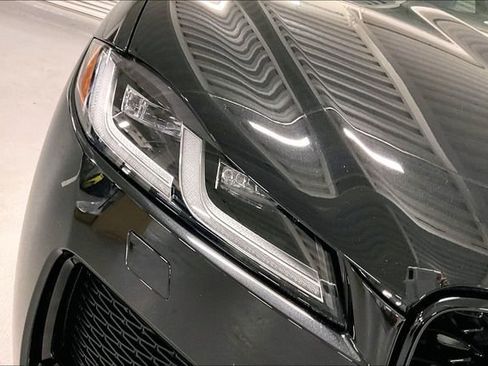 Certified 2024 Jaguar F-PACE R-Dynamic S image 28