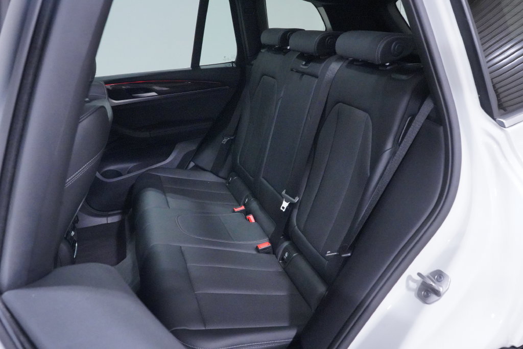 Used 2024 BMW X3 sDrive30i w/ Convenience Package RWD image 10