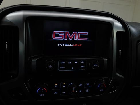 Used 2018 GMC Sierra 2500 SLE w/ HD SLE Preferred Plus Package AWD/4WD image 58