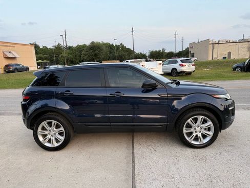 Used 2016 Land Rover Range Rover Evoque SE Premium image 5