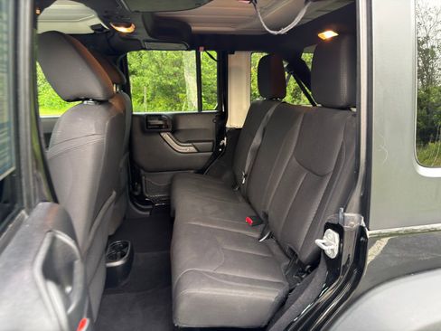 Used 2016 Jeep Wrangler Unlimited Sport w/ Quick Order Package 24S AWD/4WD image 21