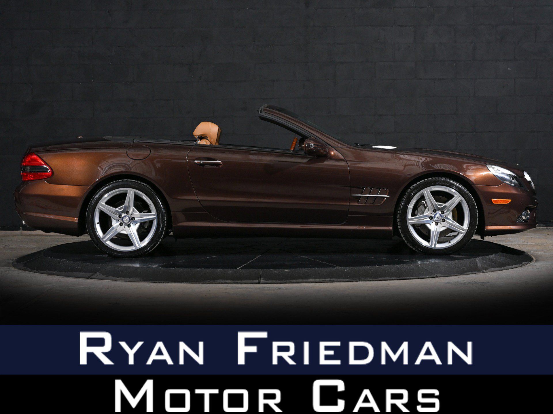 Used 2012 Mercedes-Benz SL 550 image 1