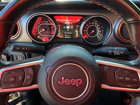 Used 2020 Jeep Gladiator Mojave image 17