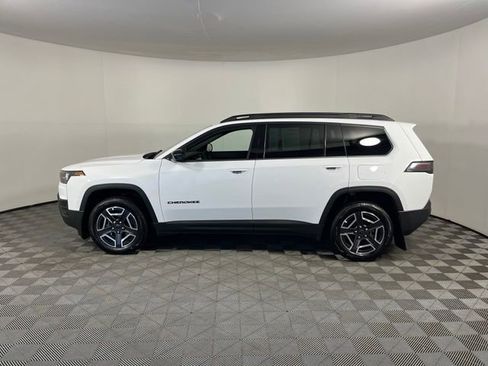 Used 2026 Jeep Cherokee Limited AWD/4WD image 4