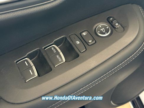Certified 2024 Honda HR-V EX-L image 17