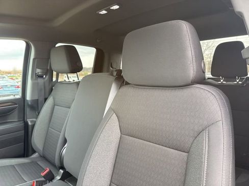 Used 2023 Chevrolet Silverado 1500 LT w/ Z71 Off-Road Package image 18