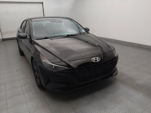 Used 2023 Hyundai Elantra SEL w/ Cargo Package FWD image 14