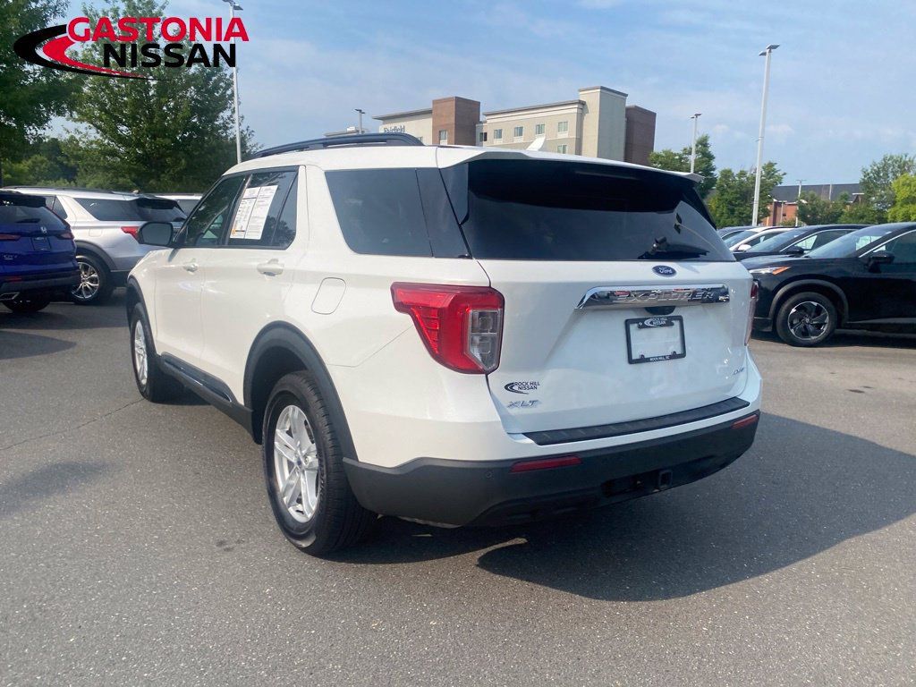 Used 2022 Ford Explorer XLT w/ Class IV Trailer Tow Package AWD/4WD image 9