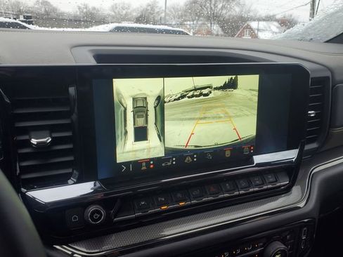 Certified 2025 Chevrolet Silverado 1500 ZR2 w/ Technology Package image 34