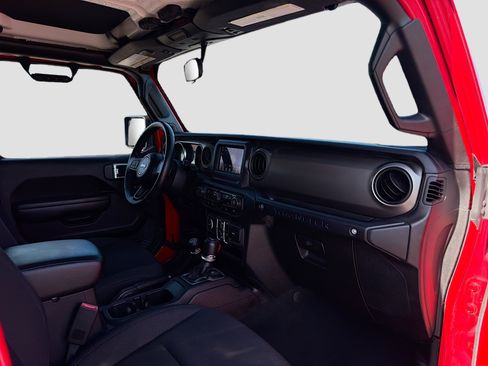 Used 2018 Jeep Wrangler Unlimited Sport S AWD/4WD image 14