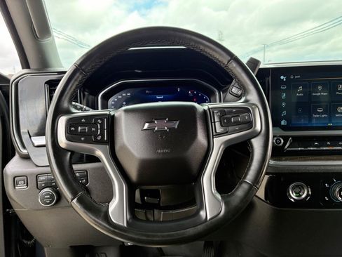 Used 2023 Chevrolet Silverado 1500 RST AWD/4WD image 15