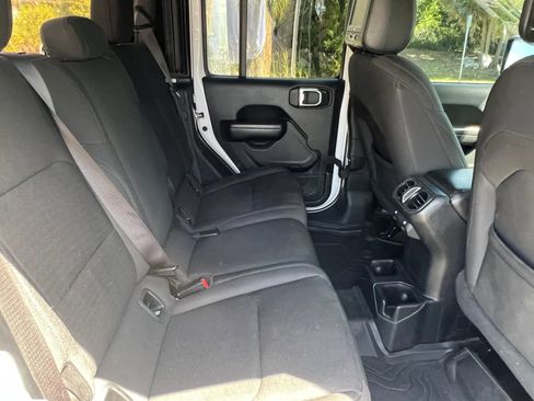 Used 2020 Jeep Gladiator Sport w/ Quick Order Package 24S image 39