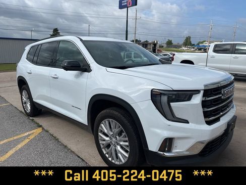 Used 2026 GMC Acadia Elevation w/ Elevation Premium Package FWD image 16