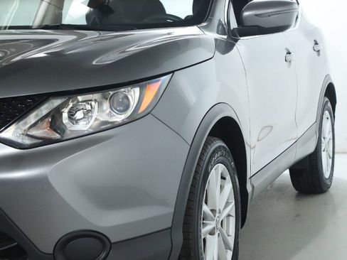 Used 2019 Nissan Rogue Sport SV image 5