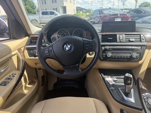 Used 2014 BMW 320i xDrive Sedan AWD/4WD image 19