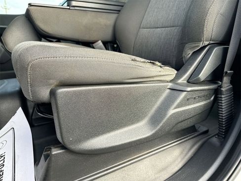 Used 2021 Ford F150 XL image 12