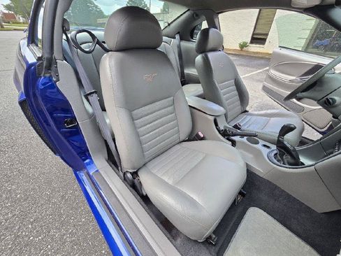 Used 2004 Ford Mustang GT RWD image 18