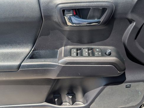 Used 2020 Toyota Tacoma TRD Pro AWD/4WD image 16