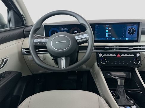 New 2026 Hyundai Tucson SEL image 18