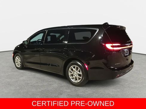 Used 2025 Chrysler Pacifica Select FWD image 7