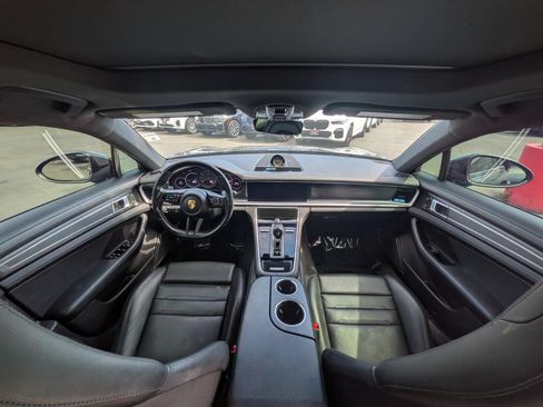 Used 2023 Porsche Panamera Platinum Edition RWD image 9