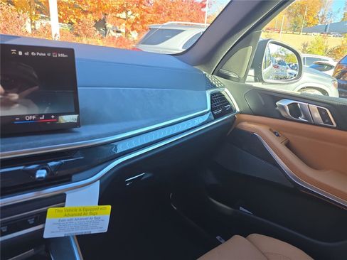 New 2026 BMW X5 xDrive50e w/ Climate Comfort Package image 25