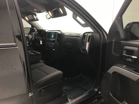 Used 2018 Chevrolet Silverado 1500 LT w/ All Star Edition image 37