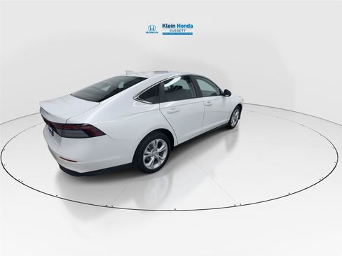 New 2026 Honda Accord LX image 2