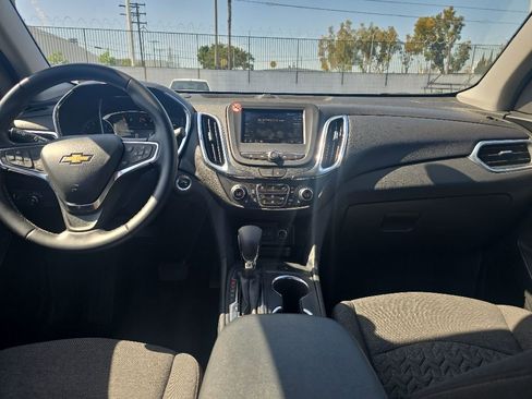 Used 2024 Chevrolet Equinox LT FWD image 5