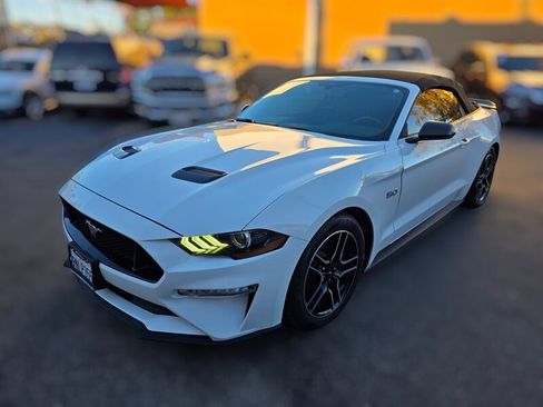 Used 2020 Ford Mustang GT Premium image 3