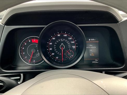 Used 2022 Hyundai Elantra SEL w/ Cargo Package FWD image 14