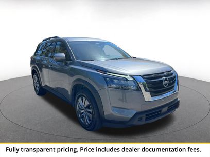 Used 2025 Nissan Pathfinder SV