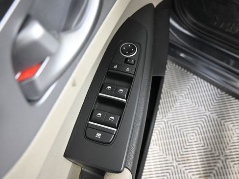 Used 2022 Kia Forte LXS image 19