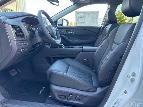 New 2026 Nissan Rogue Platinum w/ Platinum Premium Package image 12