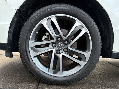 Used 2017 Acura MDX SH-AWD w/ Advance Package image 11