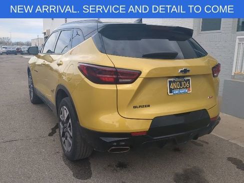 Used 2023 Chevrolet Blazer RS w/ Driver Confidence II Package image 4